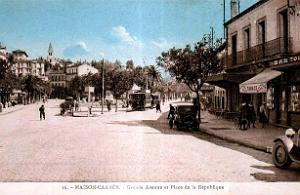 2449- Maison-Carree - Grande Avenue et Place de la Republique